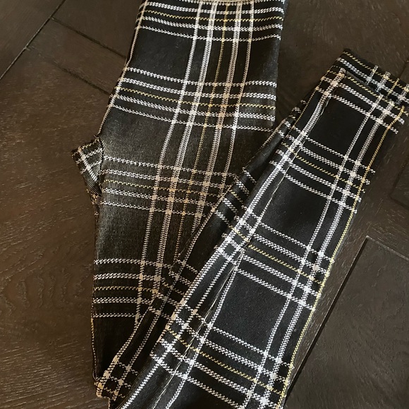 Ardene Plaid Tights - Picture 2 of 4